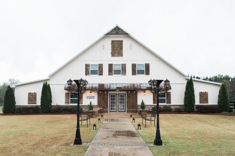 20230104VintageOaksFarm04 1 768x512