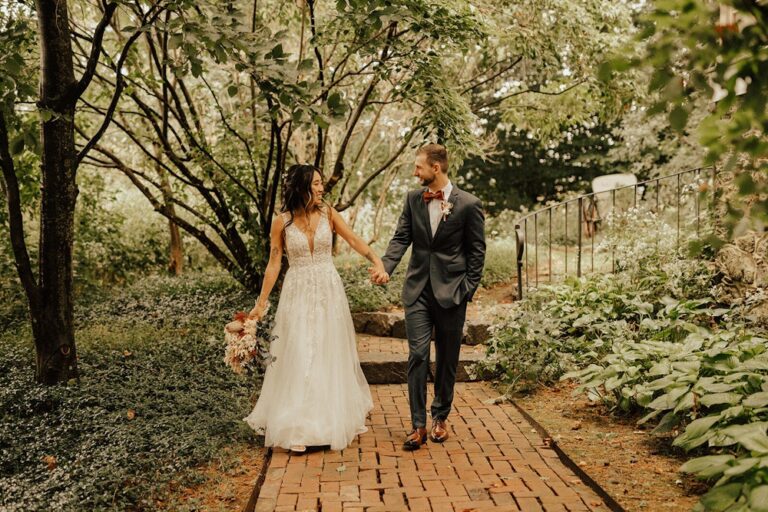 20230420WisteriaCottageAndBarn06 768x512