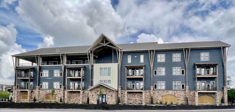 20230809CorduroyInnAndSpa09 768x367