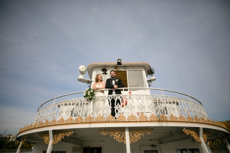 20230809PadelfordRiverboats07 768x512