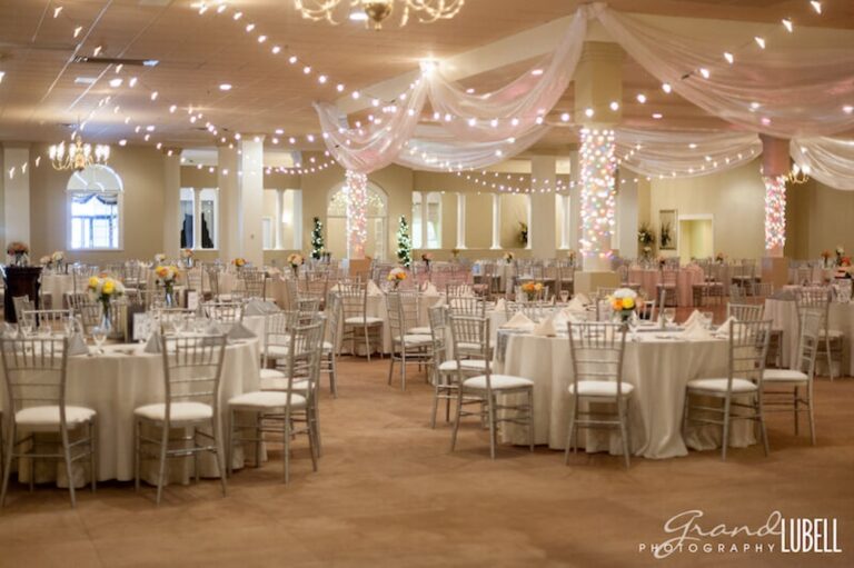 20231002ParkwayPlace01 768x511