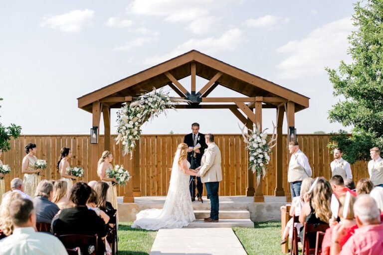 20231010PanhandleCharmWeddings06 768x512