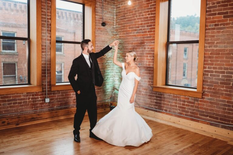 20231015TheMorris05 768x511