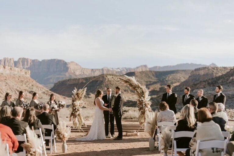 20231031ZionRedRocks30 768x511