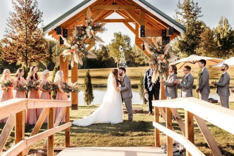 20231106HiddenMeadowEvents03 768x512