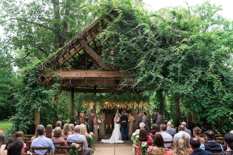 20231120McclainLodge02 768x512