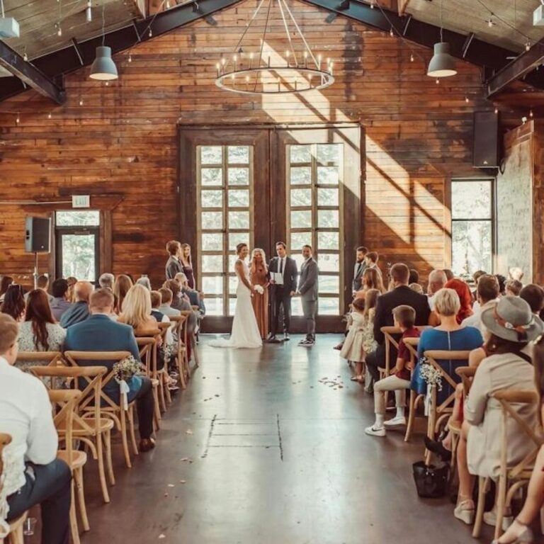 20231208AlpineBarn10 768x768