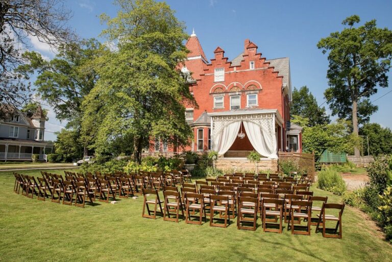 20240221ParkerHouseBedAndBreakfast03 768x513