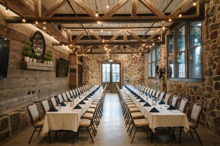 20240326ArchibaldsRestaurantAtGardnerVillage03 768x511