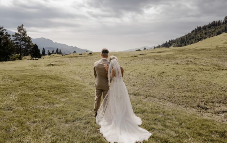 20240612RusticGatheringsWeddingBarn13 768x484