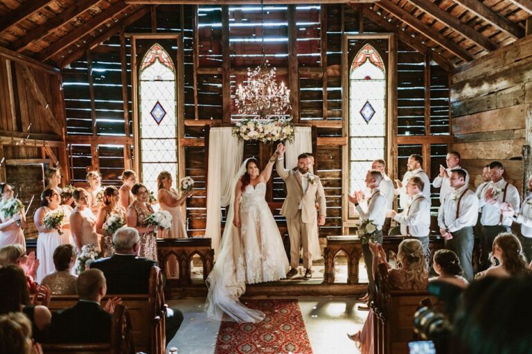 20240820BishopFarmWeddingsAndEvents02 768x511