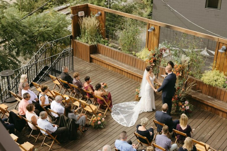 20240918TheCircBar07 768x512