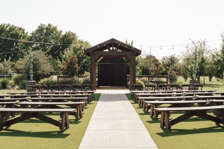 20241014MelissaBarnAtHdRanchThe01 768x511