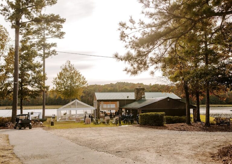 20241023LakesideAtFiveArrows08 768x542