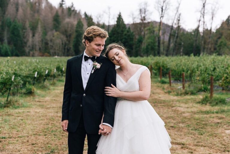 20241028WhitewaterWeddings08 768x513