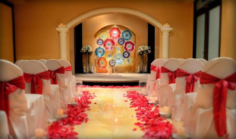 WD20181104 ChapelAtPlanetHollywoodThe 02 768x454