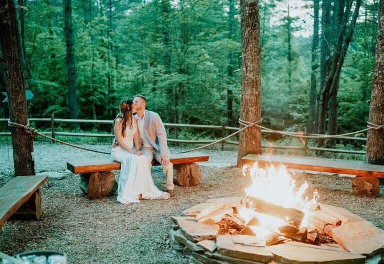 WD20210818JuneBugRetroResort05 768x528