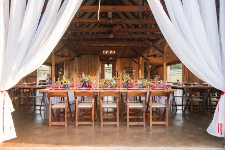 WD20210907BarnsAtMapleValleyThe09 768x513