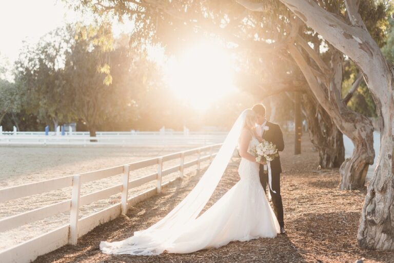 WD20211004RedHorseBarn05 768x513