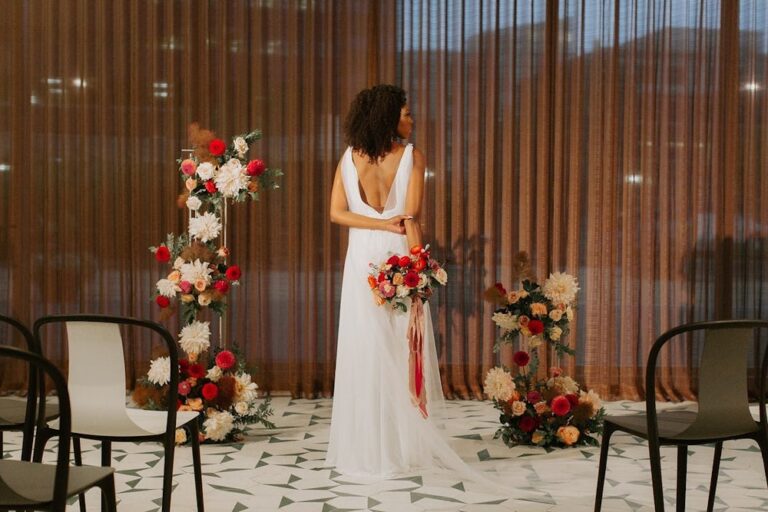 WD20220120GlassHouse11 768x512