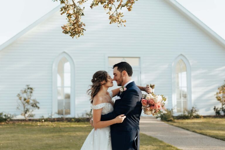 WD20220502ChandelierFarms05 768x512