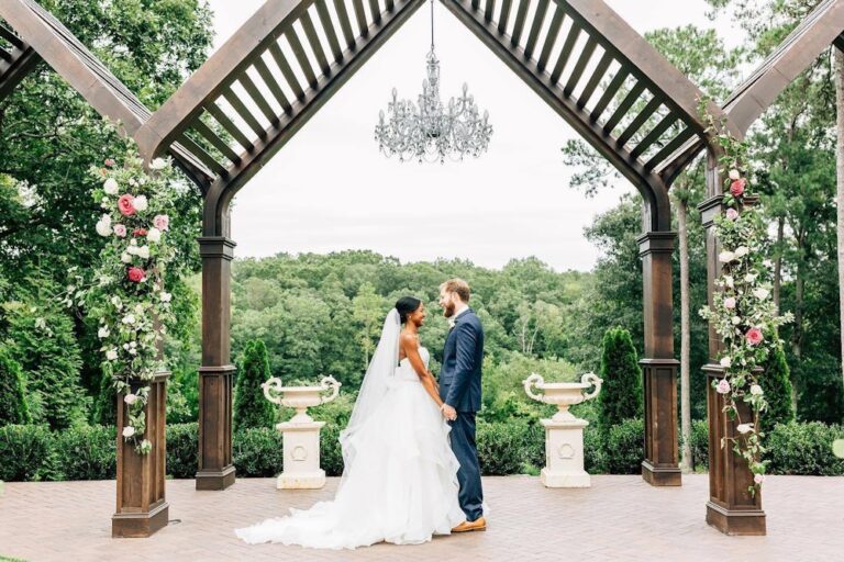 WD20220509HighgroveEstate05 768x512