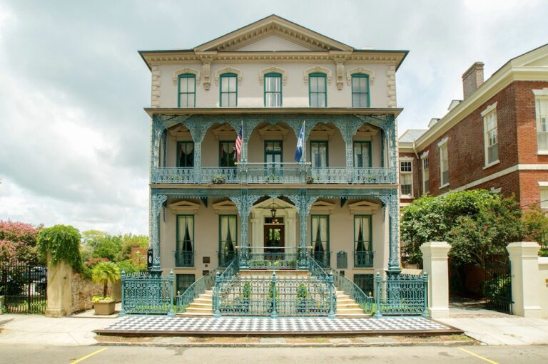 WD20220908JohnRutledgeHouseInn03 768x511