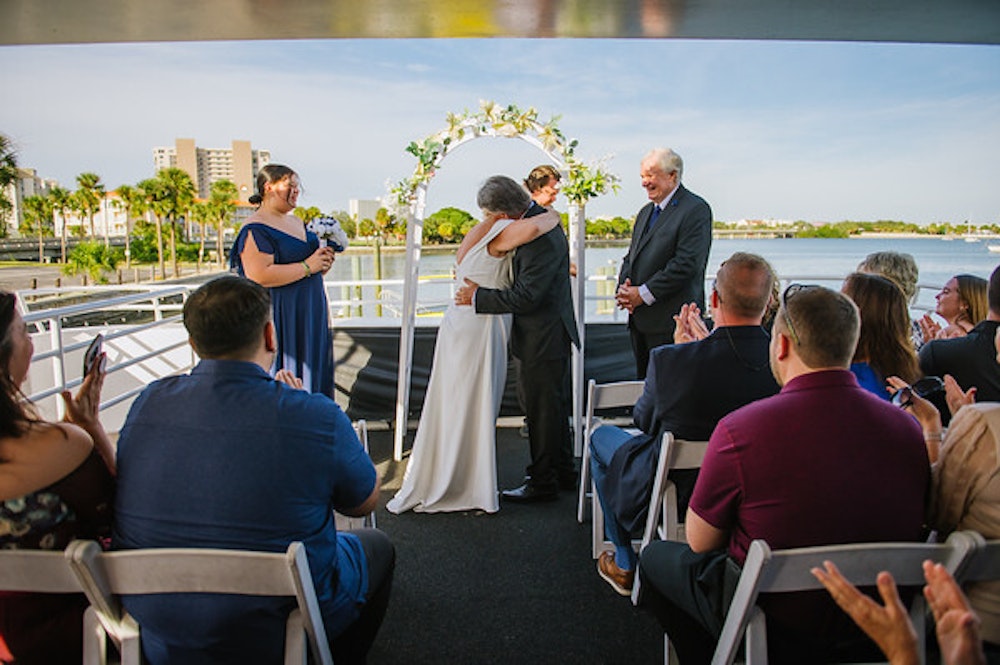 StarLite Sapphire Dining Yacht