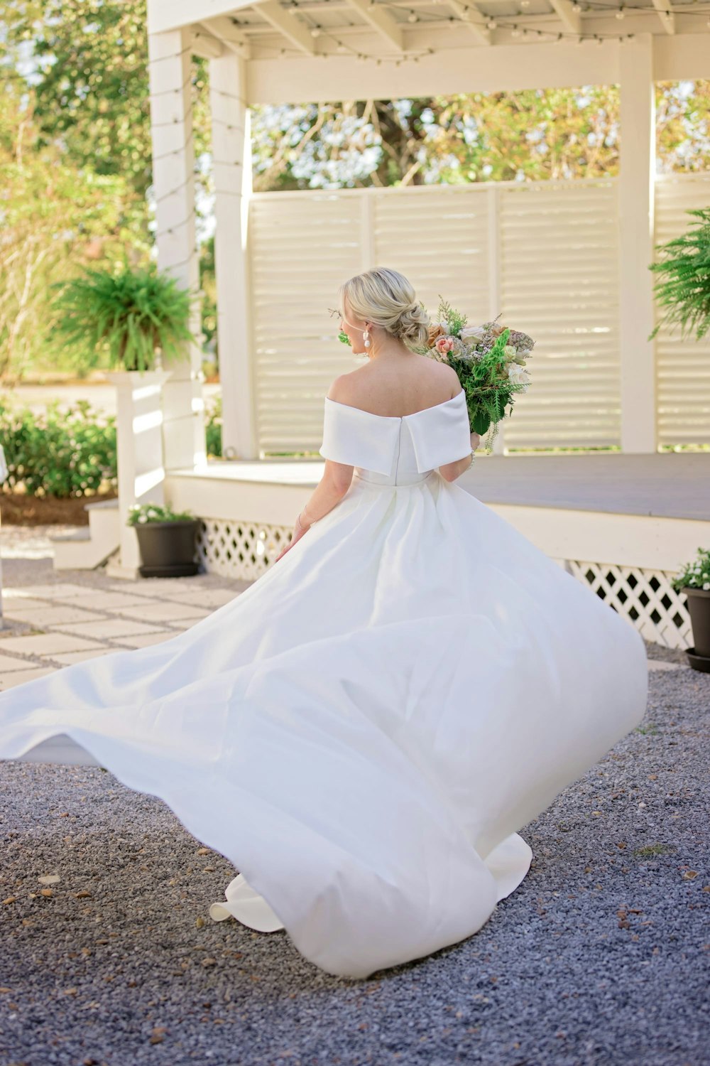 Vintage Magnolia House